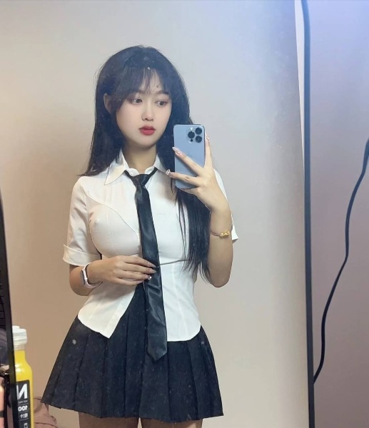 锦江区东大街香槟广场1区1楼，